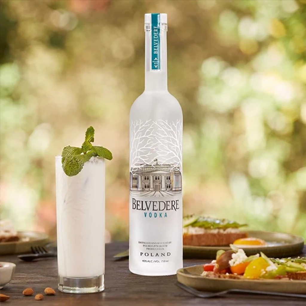 Belvedere Vodka   (1oz Shot)