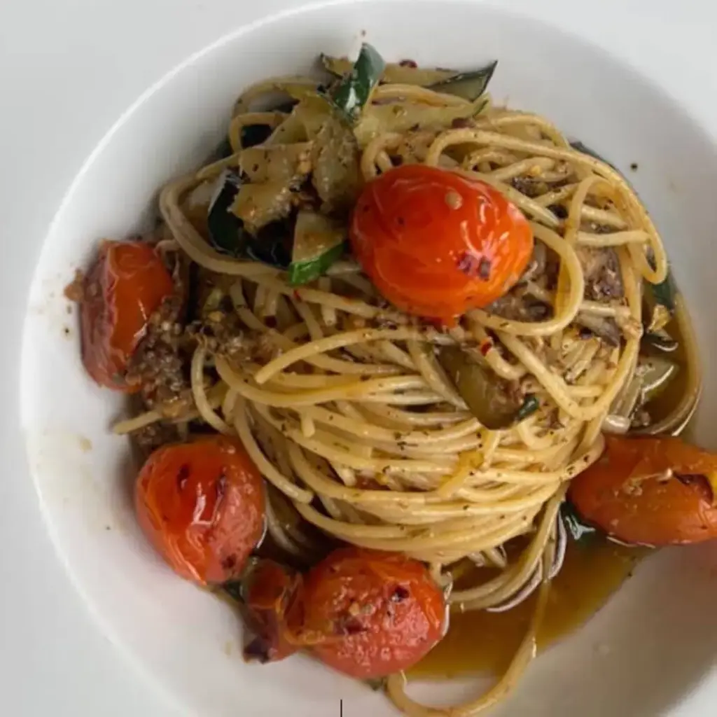 Mediterrean Spaghetti (Spicy) (Fettuccine)